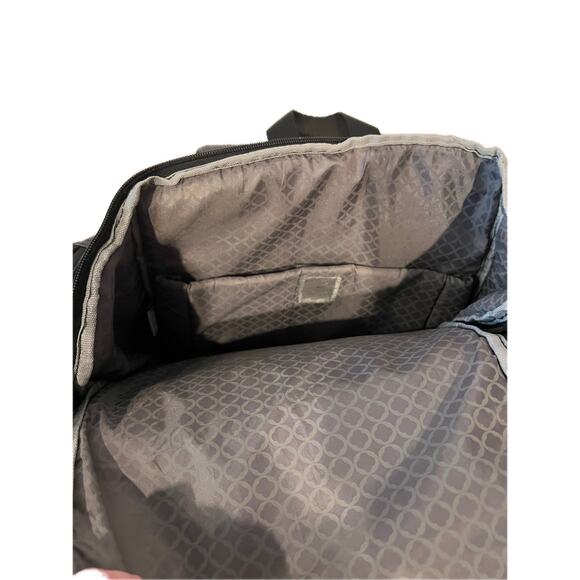 000000 New York Top Loading Gray Black Backpack - Picture 5 of 5